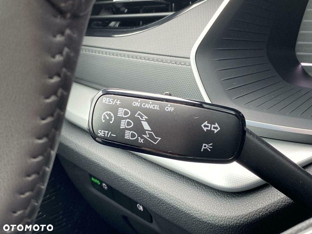 Skoda Octavia 1.5 TSI Selection - 25