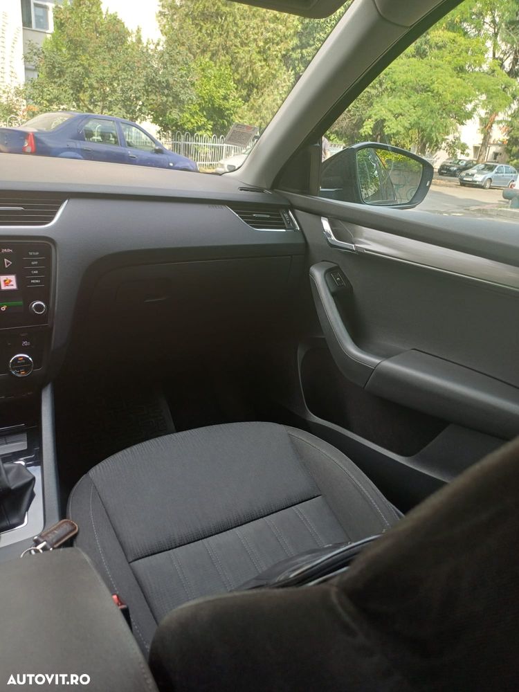 Skoda Octavia 2.0 TDI ELEGANCE - 6