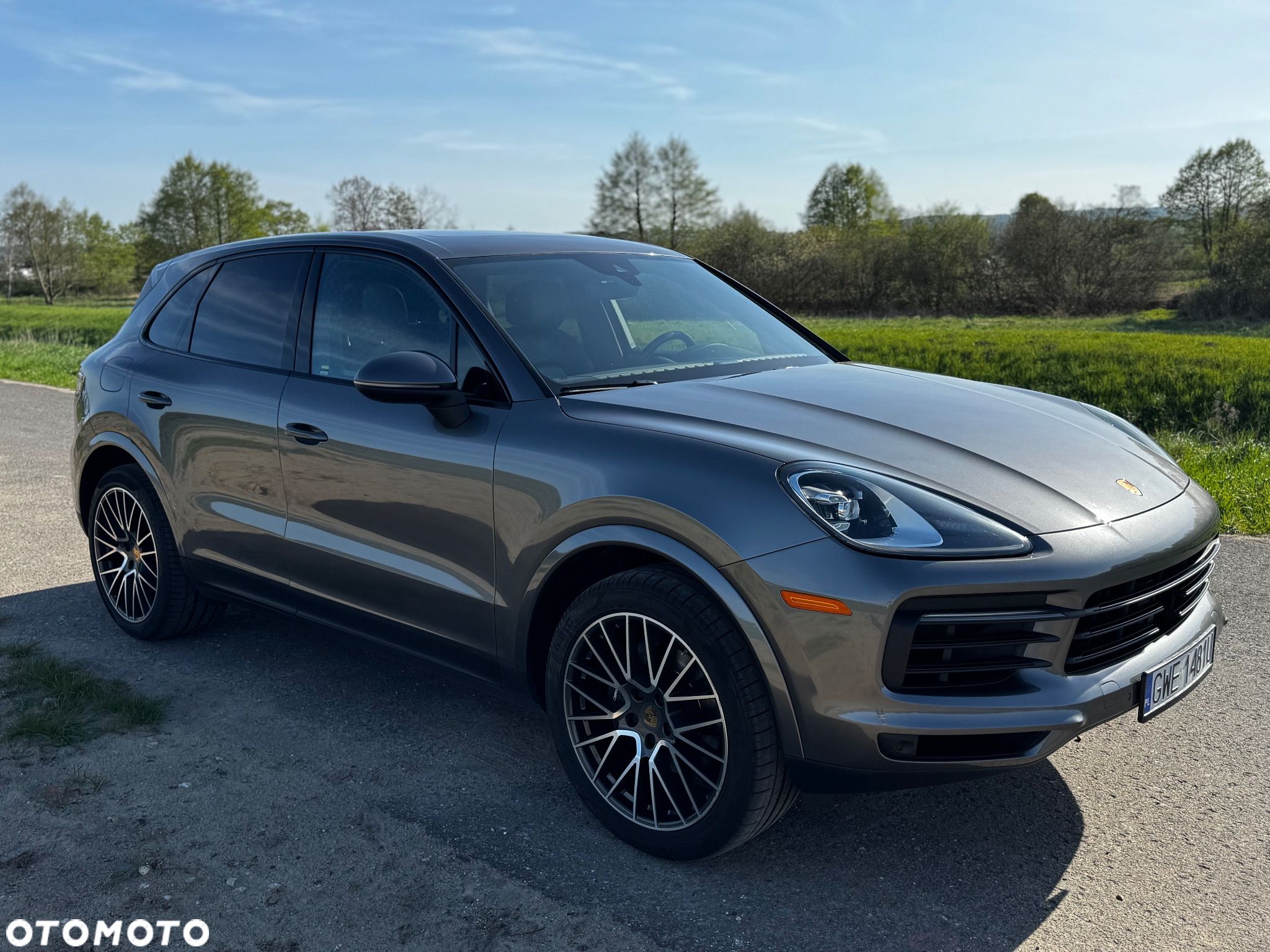 Porsche Cayenne Standard - 1