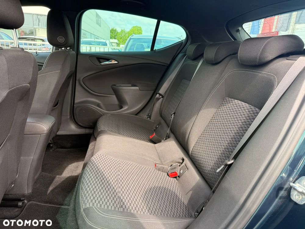 Opel Astra 1.4 T Dynamic S&S - 20
