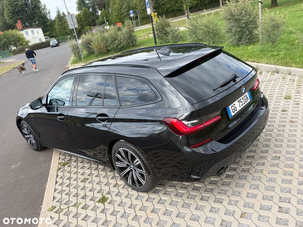 BMW Seria 3 320d xDrive Edition M Sport Shadow - 6