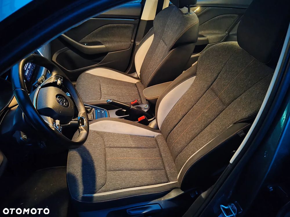 Skoda Kamiq 1.0 TSI DSG Monte Carlo - 16