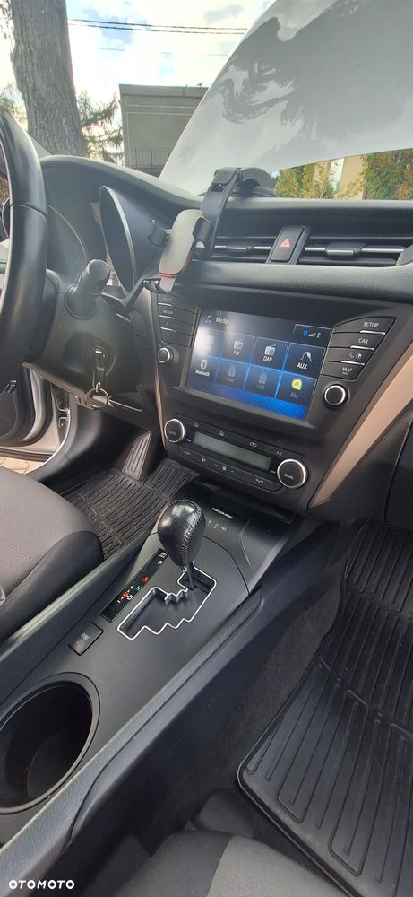 Toyota Avensis - 21