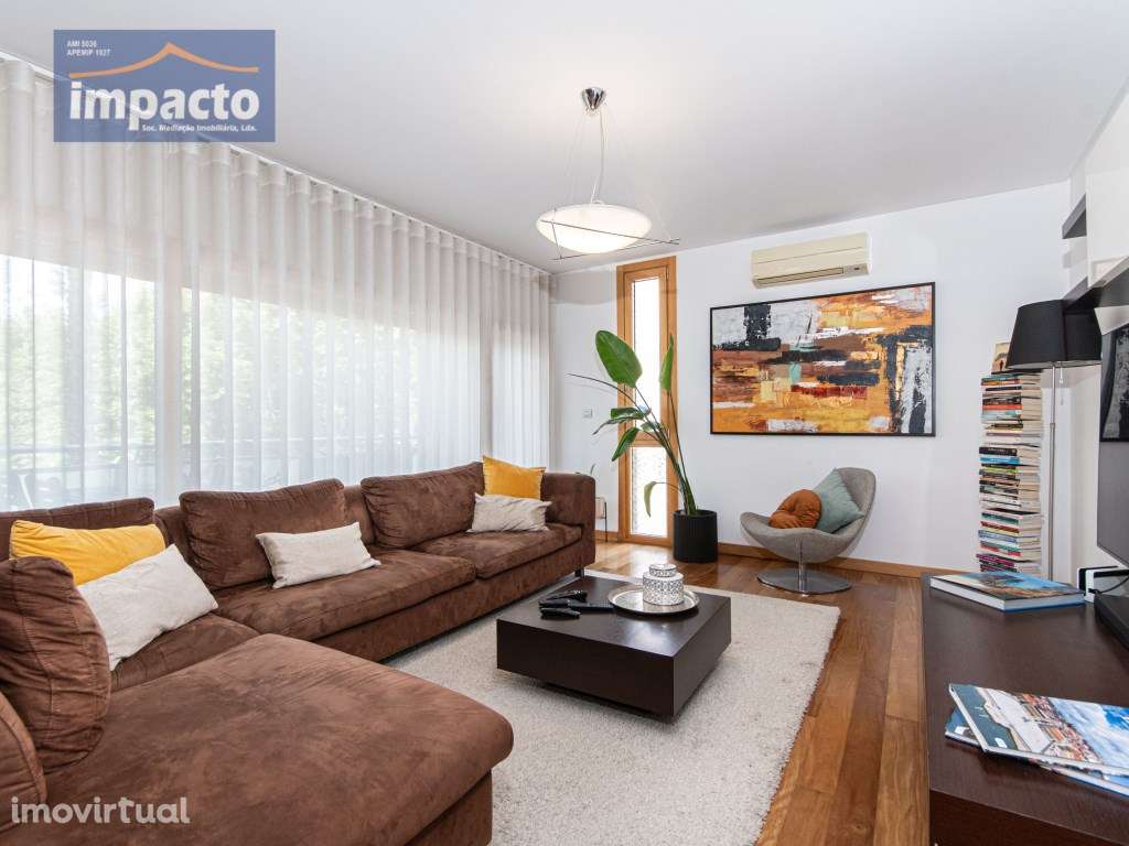 Malva Rosa,Excelente T4,coz equipada,Ar cond,asp central,Box 2 viat... - Grande imagem: 3/31