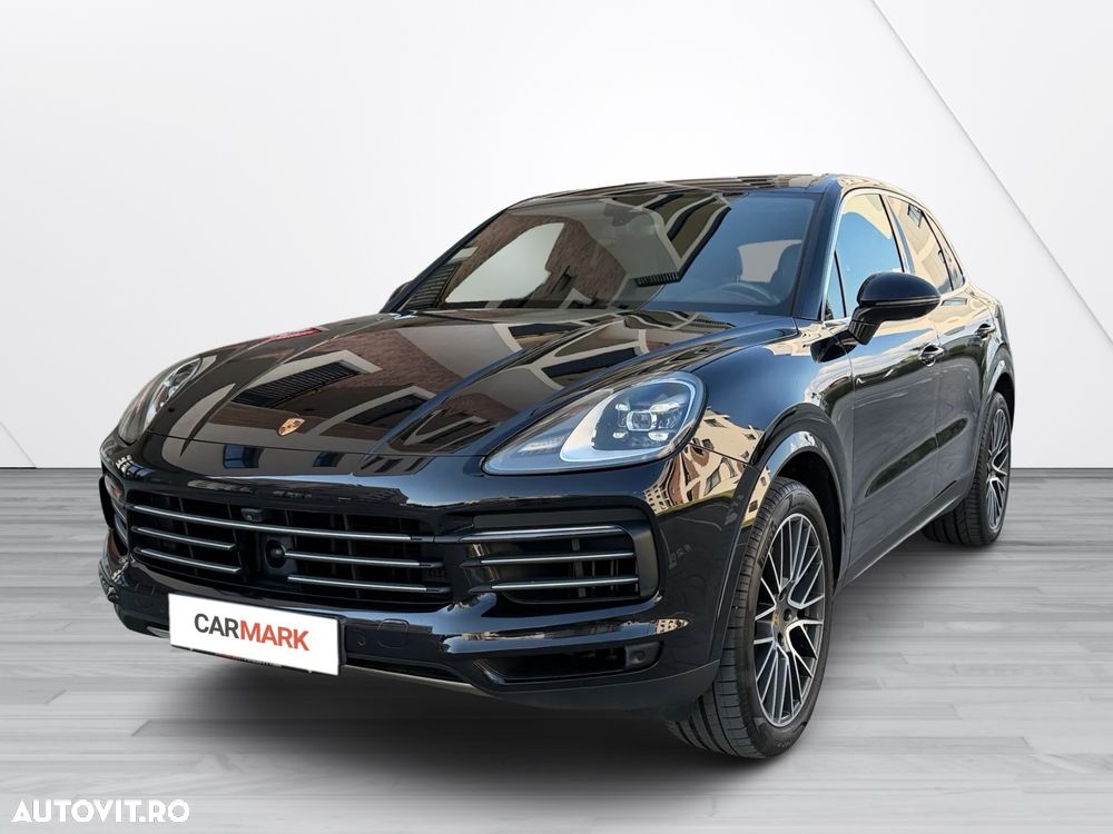 Porsche Cayenne - 1