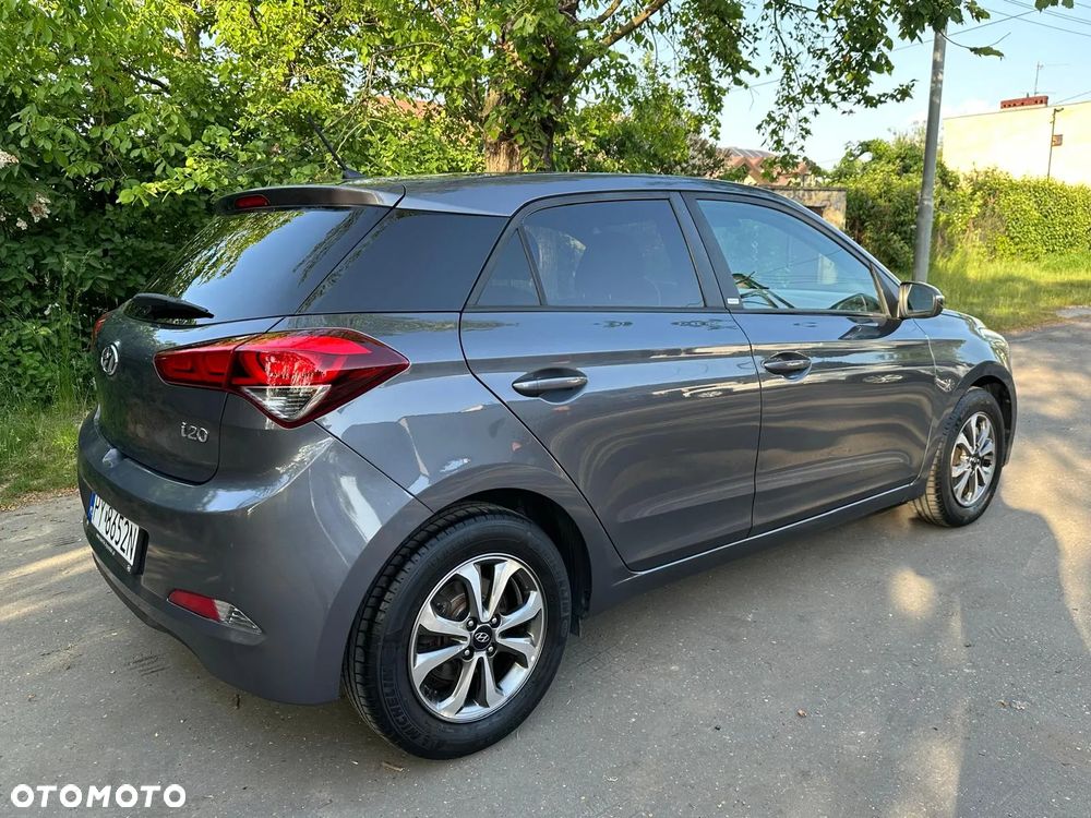 Hyundai i20 1.2 Passion - 6