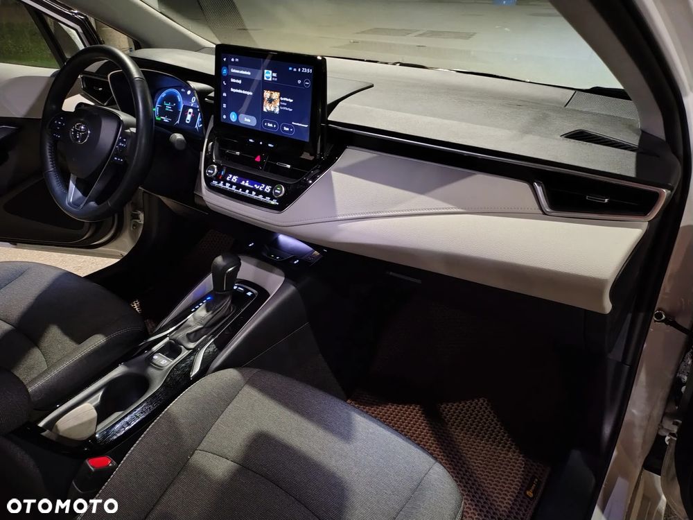 Toyota Corolla 1.8 Hybrid Style - 14