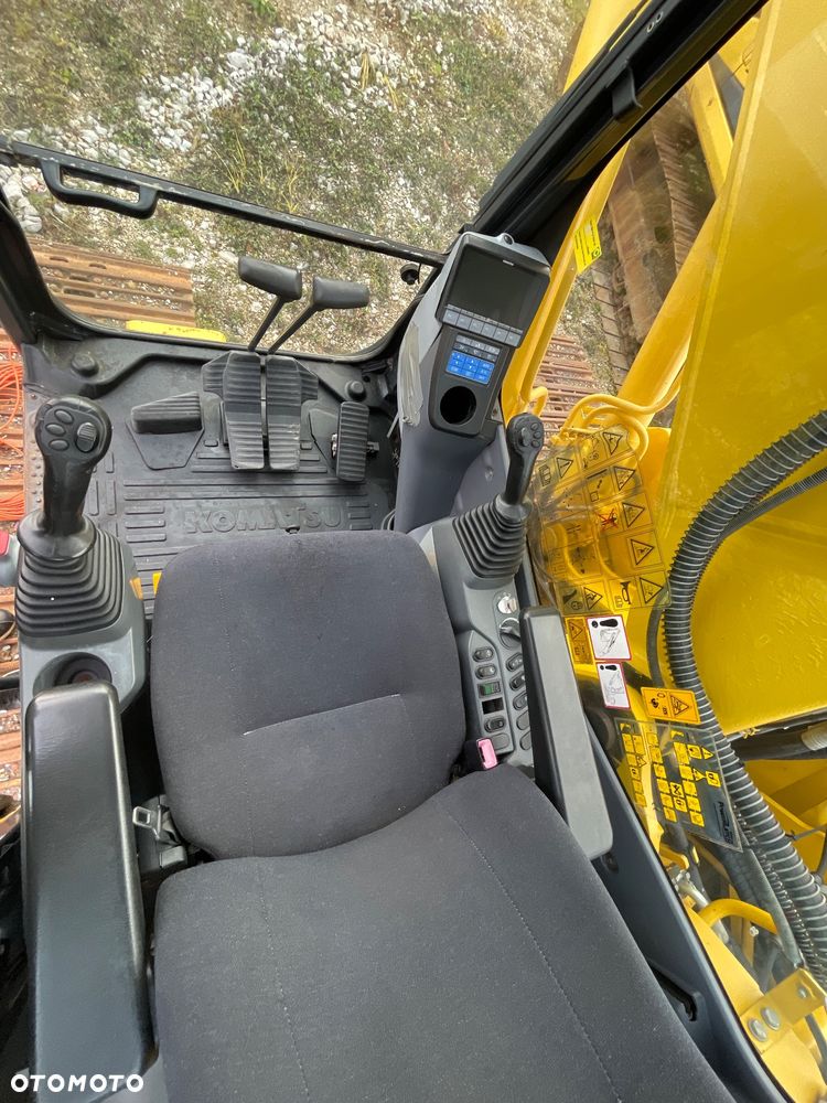 Komatsu PC 210 LC-8 - 11