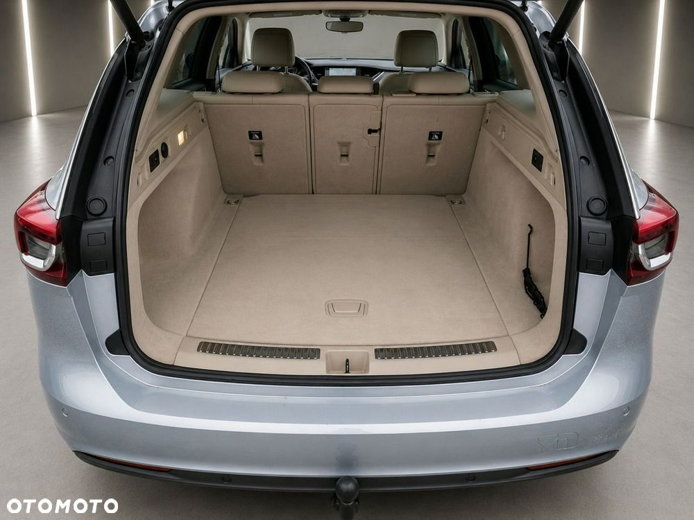 Opel Insignia - 14