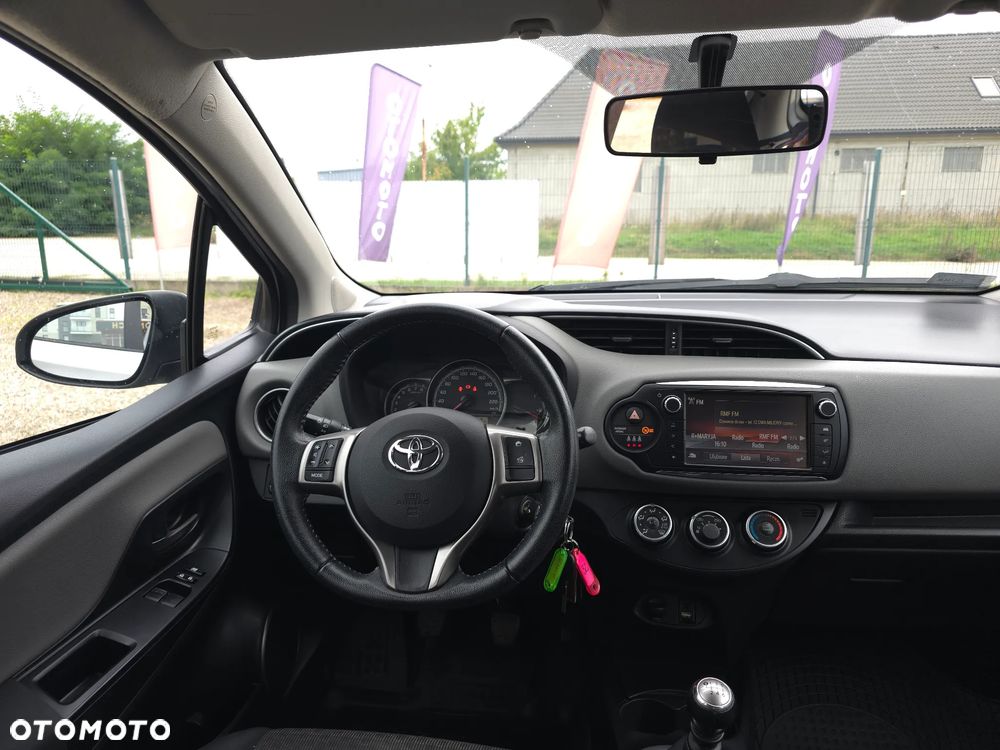 Toyota Yaris 1.33 Premium EU6 - 33