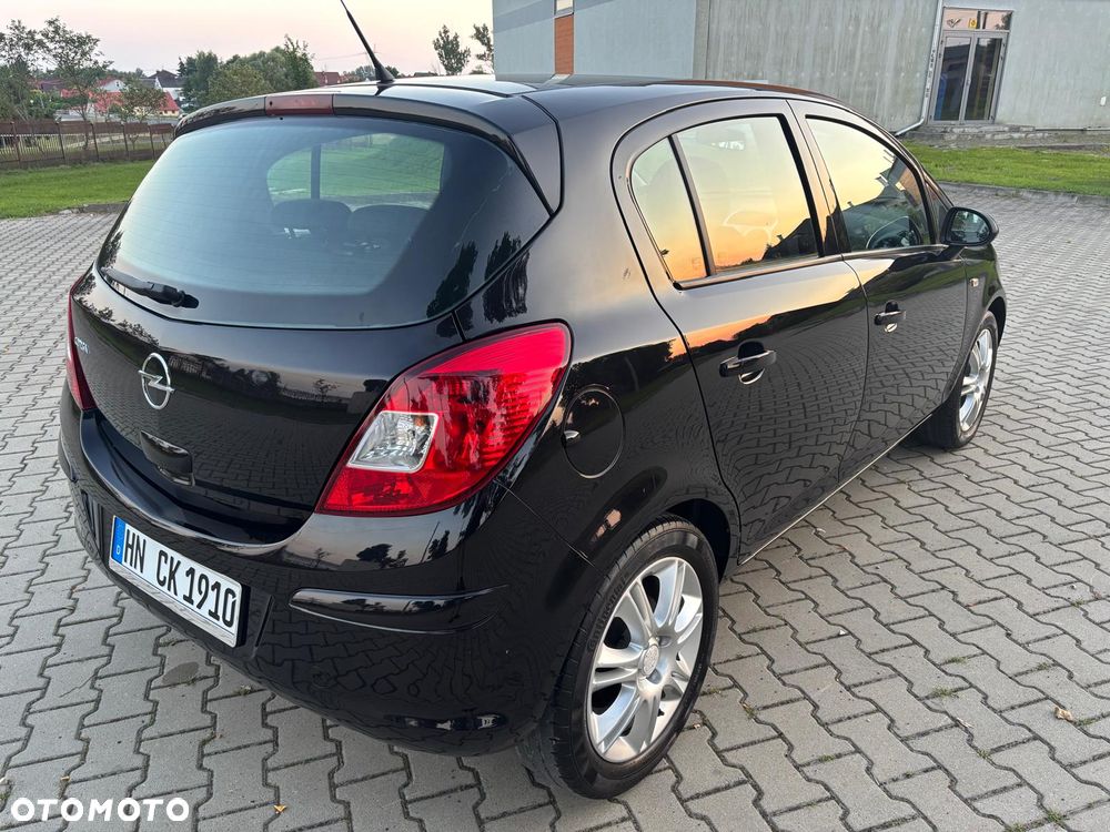 Opel Corsa 1.2 16V - 9