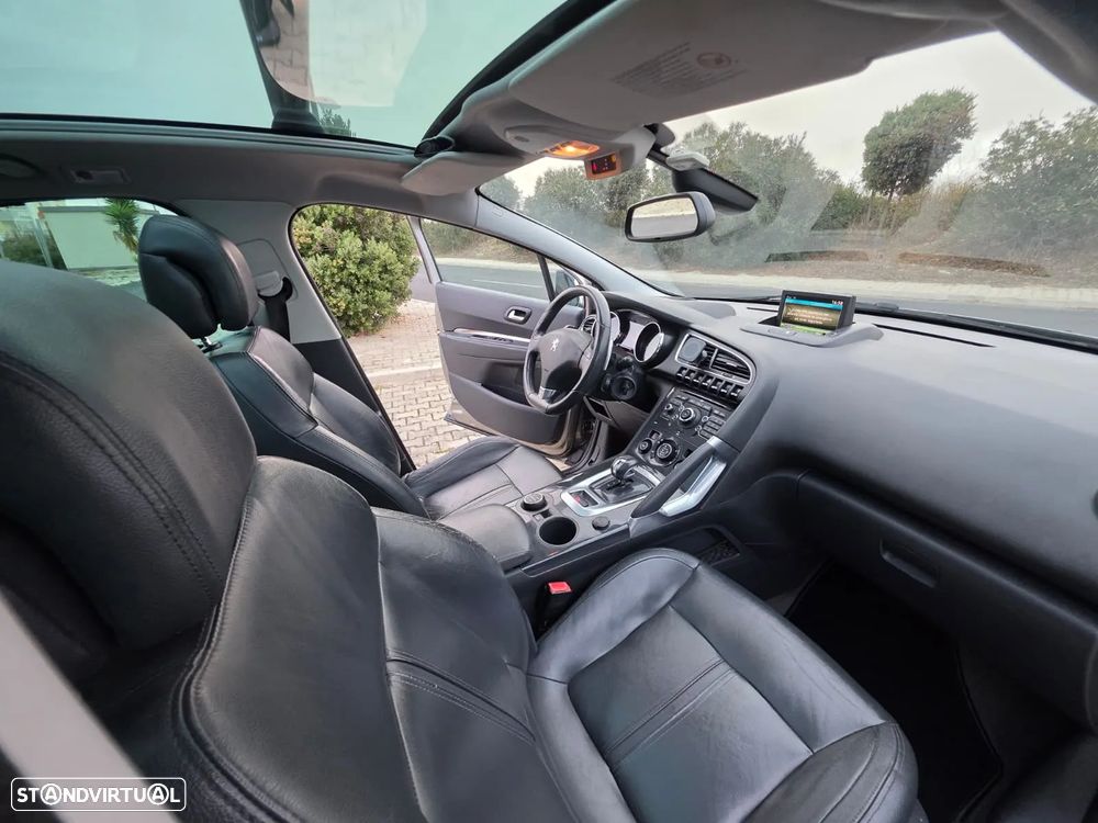 Peugeot 3008 2.0 HDi Hybrid4 99g - 15