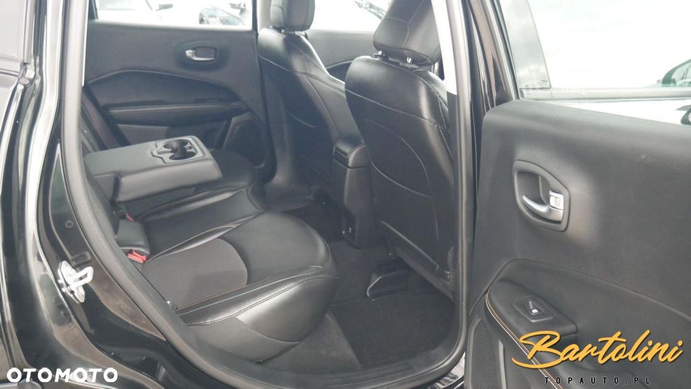 Jeep Compass - 19