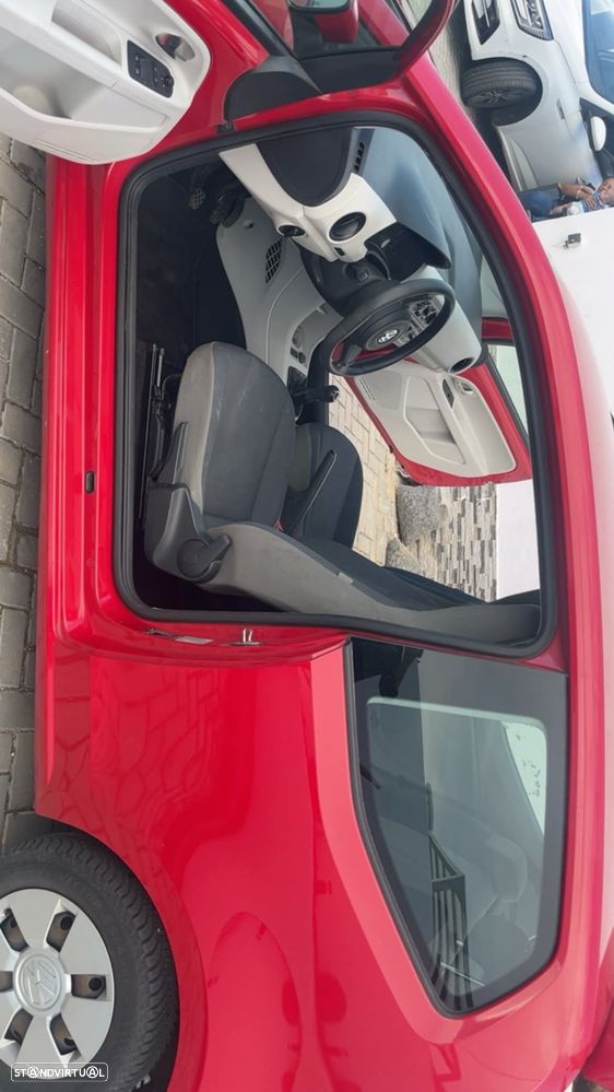 VW Up! - 4