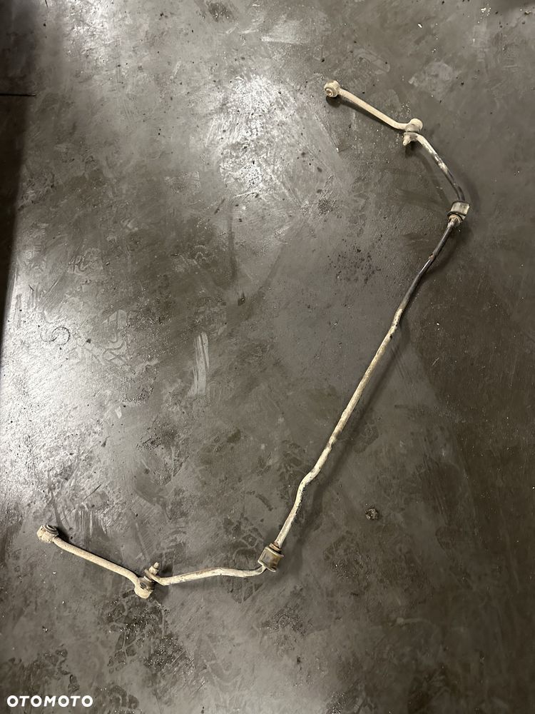 Stabilizator tył tylny audi a4 b5 quattro - 1