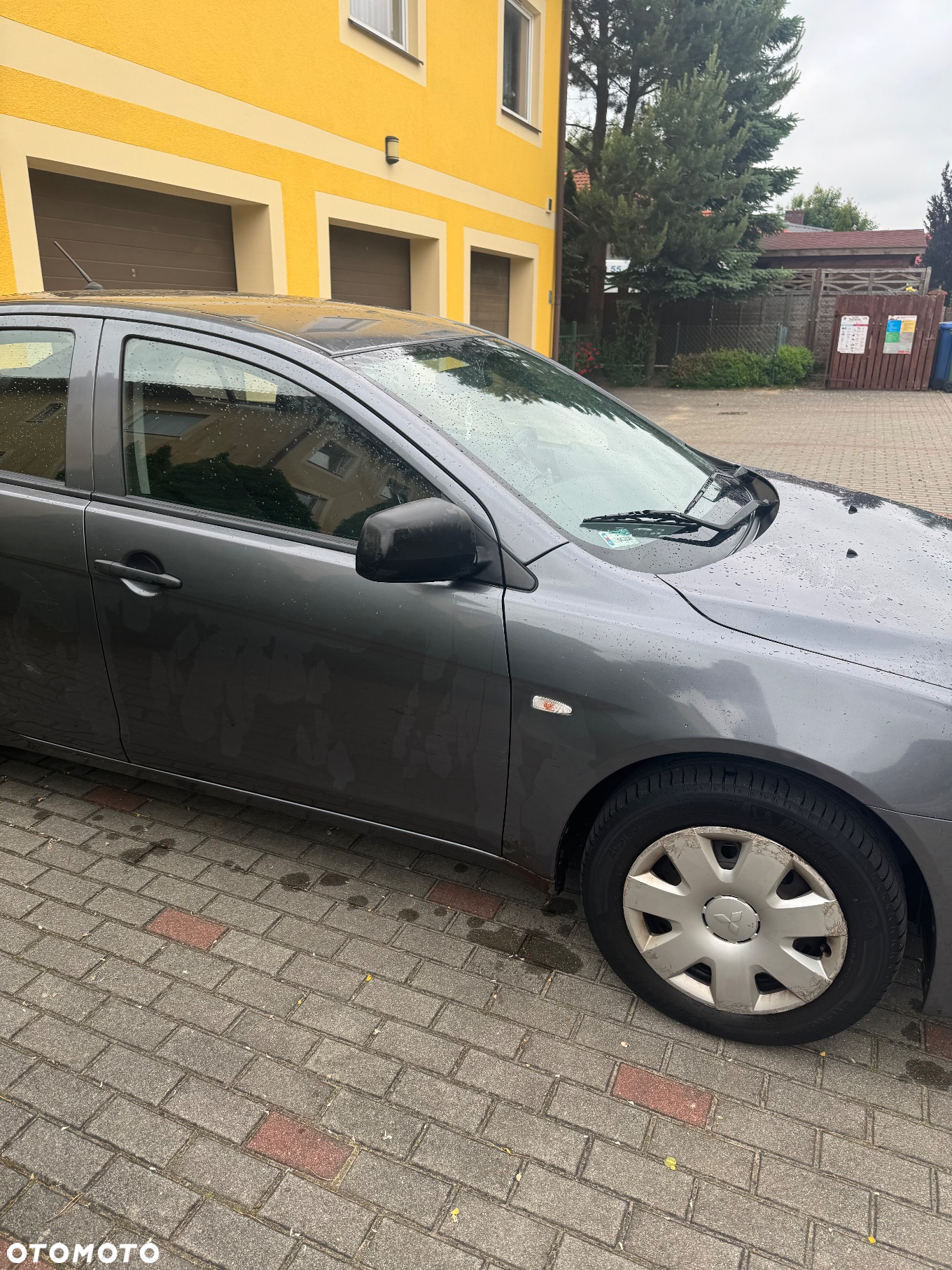Mitsubishi Lancer 1.8 Inform - 2