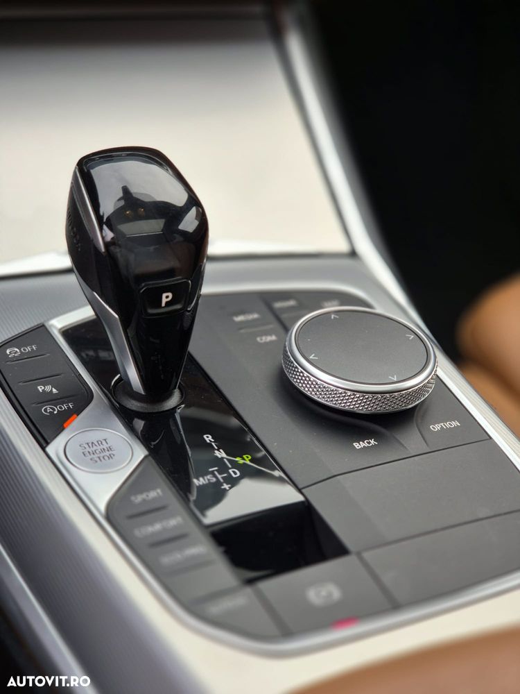 BMW Seria 3 330i AT Sport Line - 15