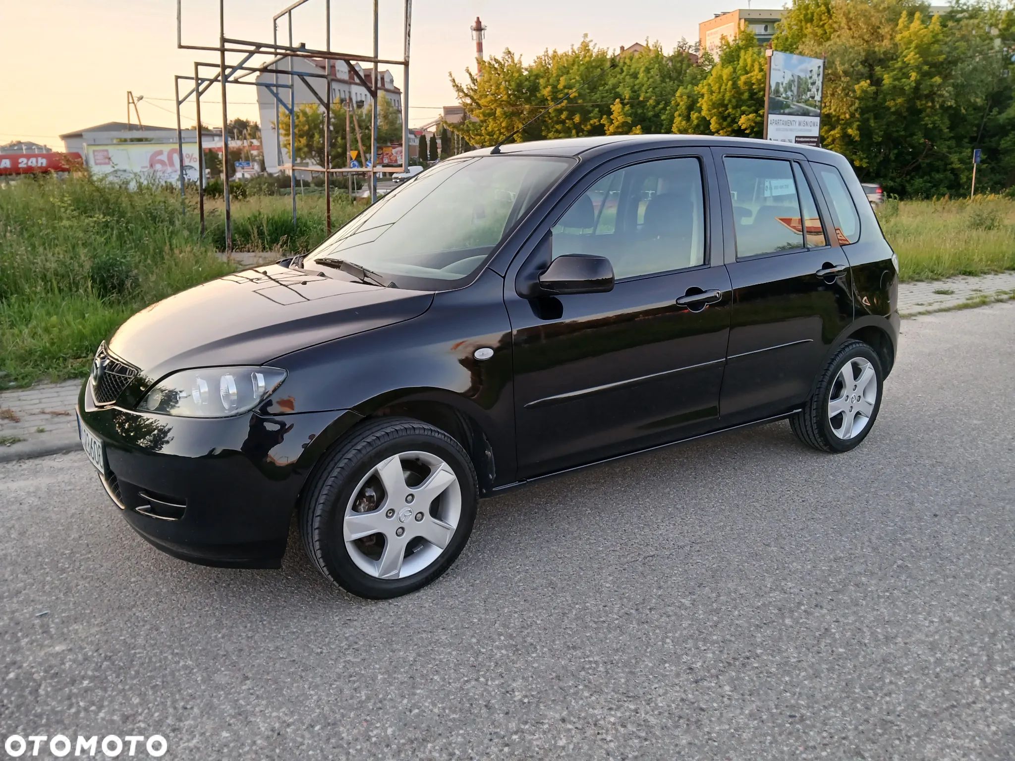 Mazda 2 - 1