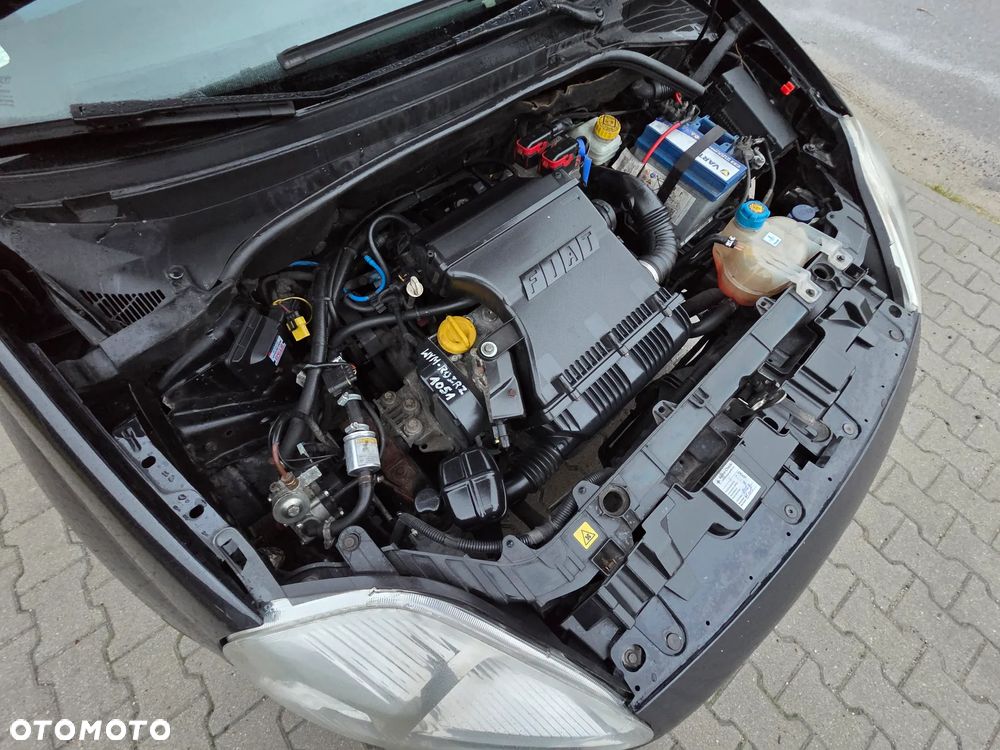 Fiat Punto 1.4 16V Dynamic - 7