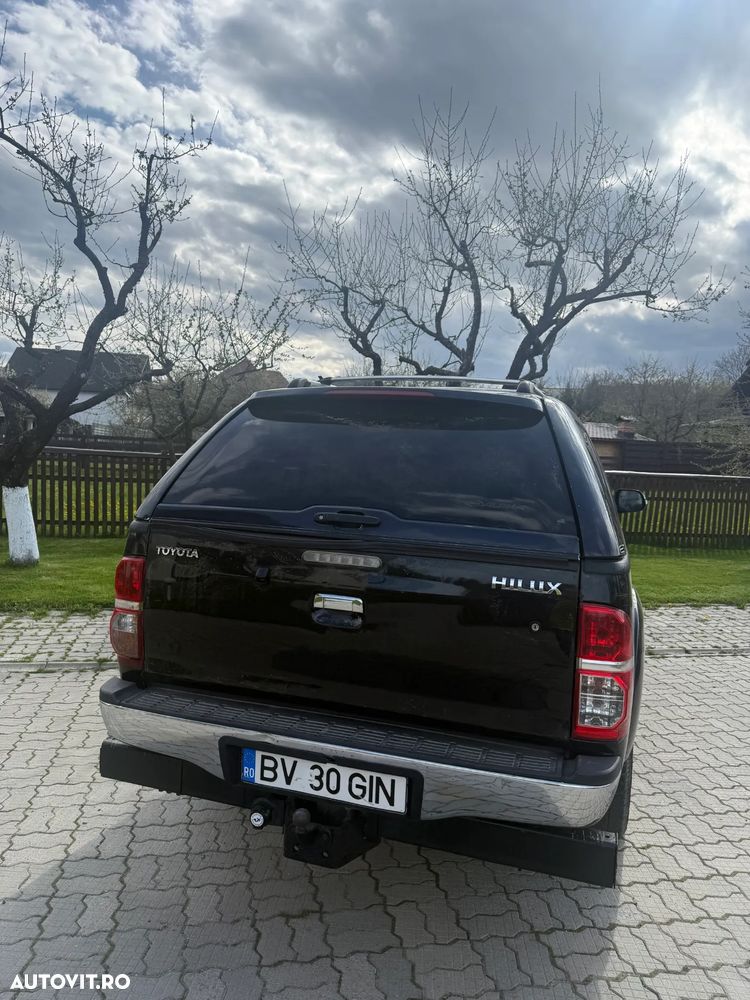 Toyota Hilux - 4
