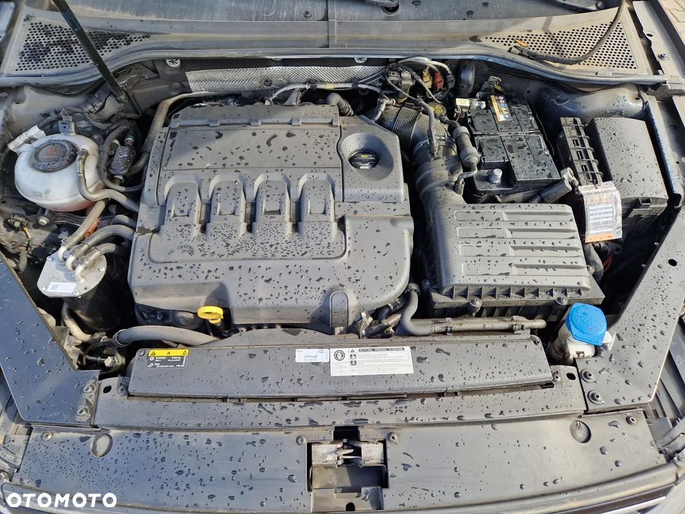 Volkswagen Passat 2.0 TDI Elegance DSG - 11