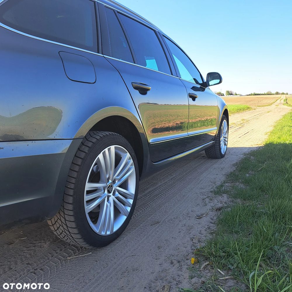 Skoda Superb 2.0 TDI 4x4 Platinum DSG - 9