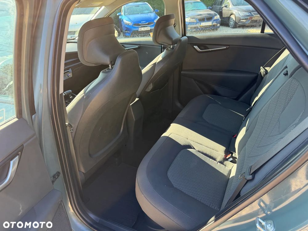 Kia Niro 1.6 GDI Hybrid L - 10