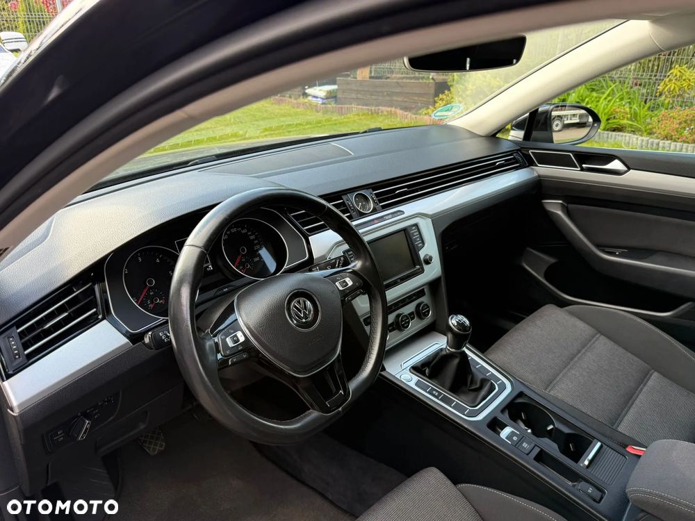 Volkswagen Passat 1.6 TDI (BlueMotion Technology) Comfortline - 5