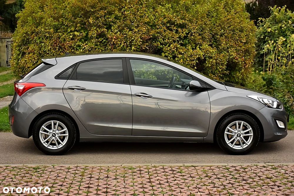 Hyundai i30 1.4 Premium - 14