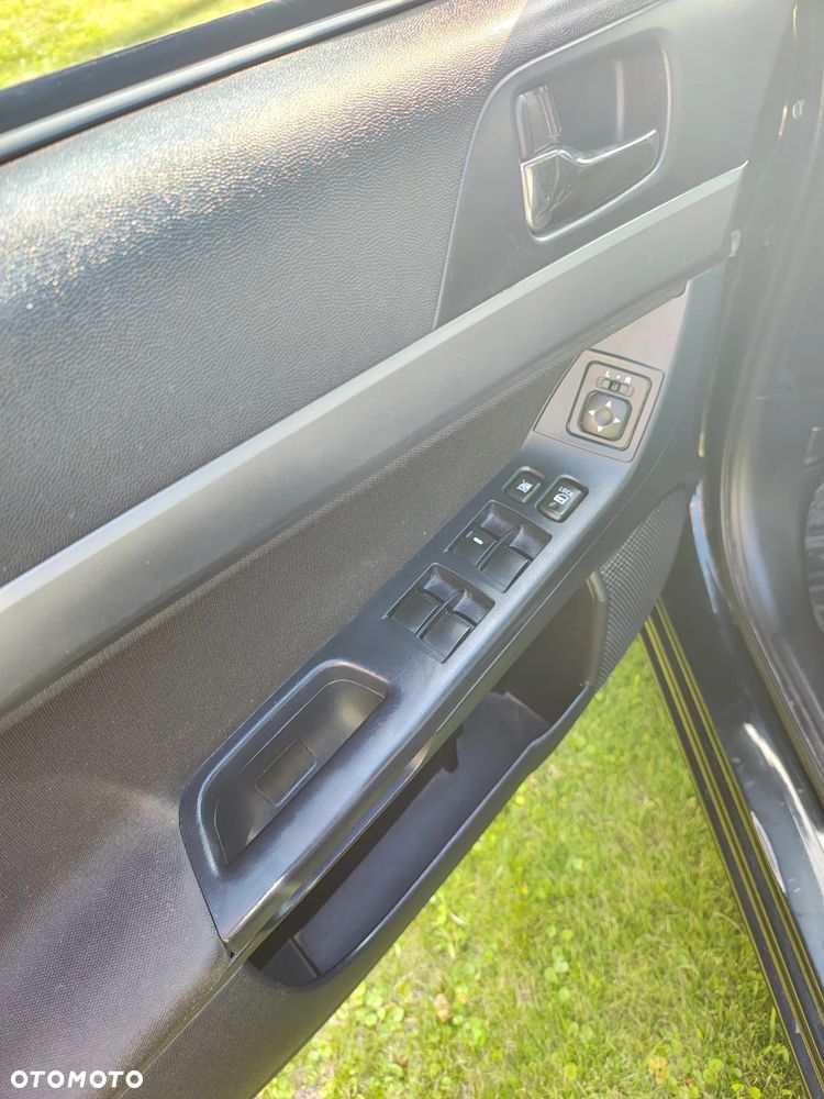 Mitsubishi Lancer 1.6 Invite - 6
