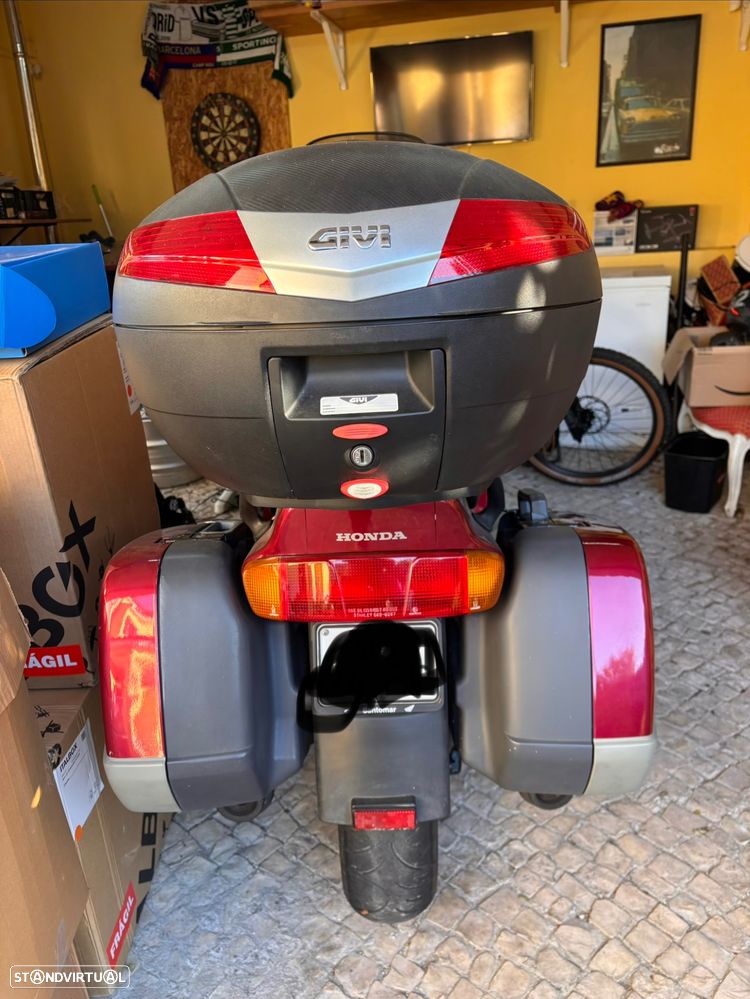 Honda Pan European St 1100 - 3