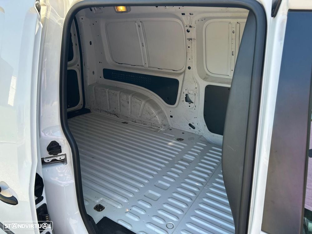 VW Caddy Maxi 2.0 TDi BM Extra AC - 11