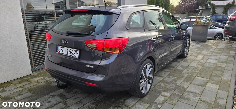 Kia Ceed 1.6 CRDi 128 Dream-Team Edition - 25