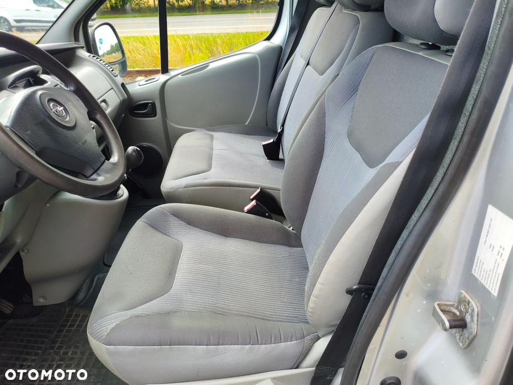 Opel Vivaro - 20