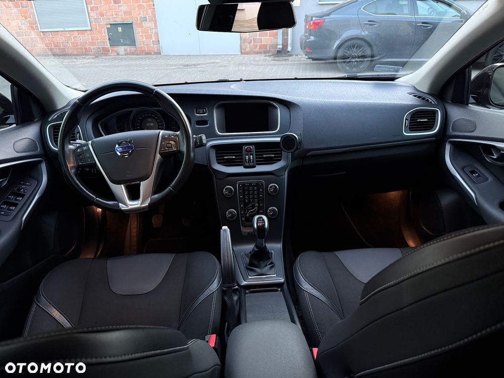 Volvo V40 D3 - 5