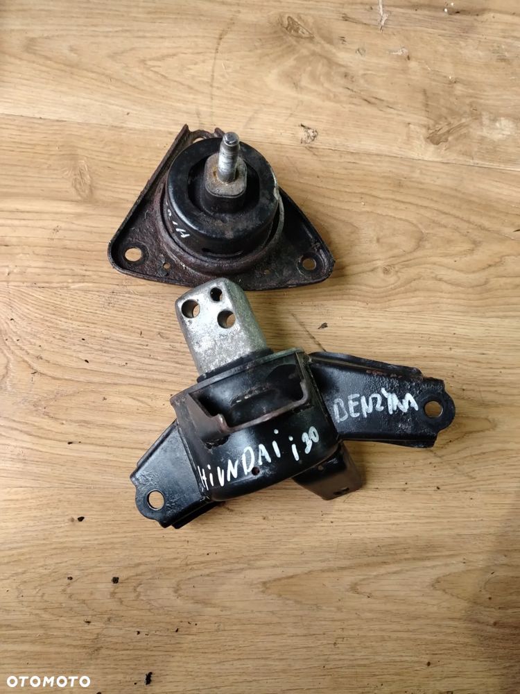 HYUNDAI I30 LIFT 09-12 1.4 benzyna łapa silnika poduszka lewa prawa komplet - 1