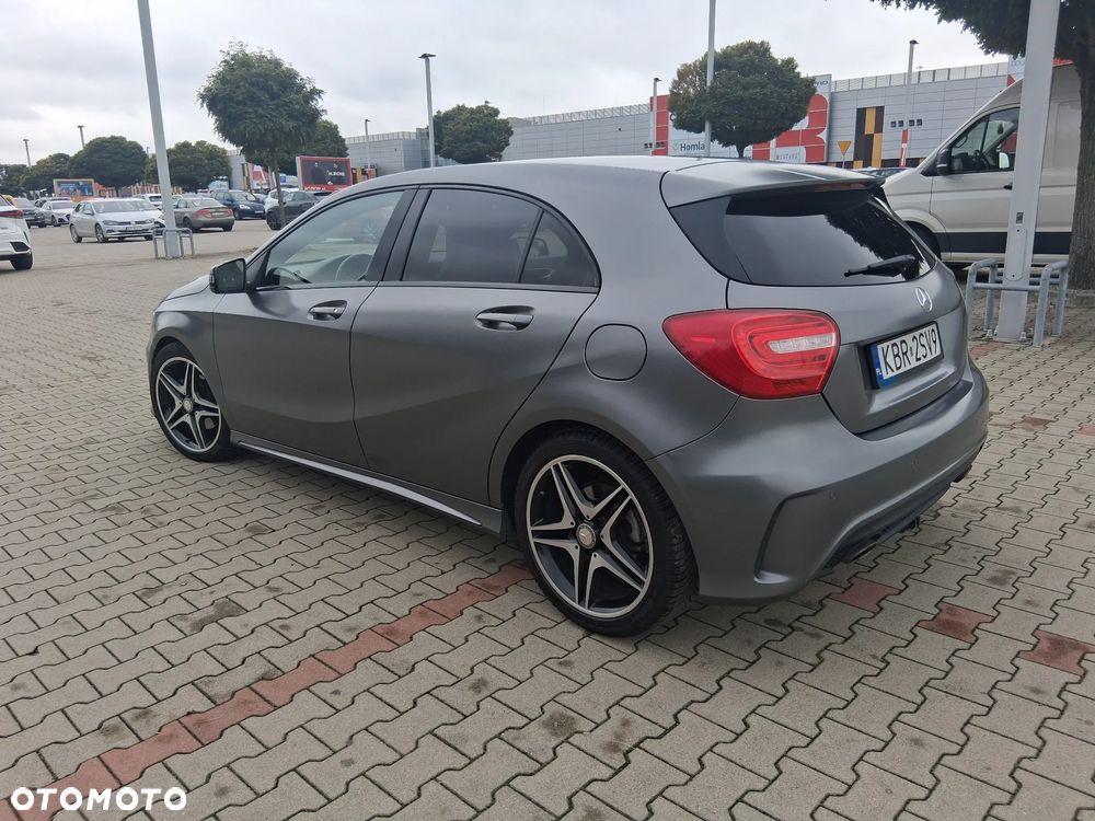 Mercedes-Benz Klasa A 180 7G-DCT AMG Line - 4