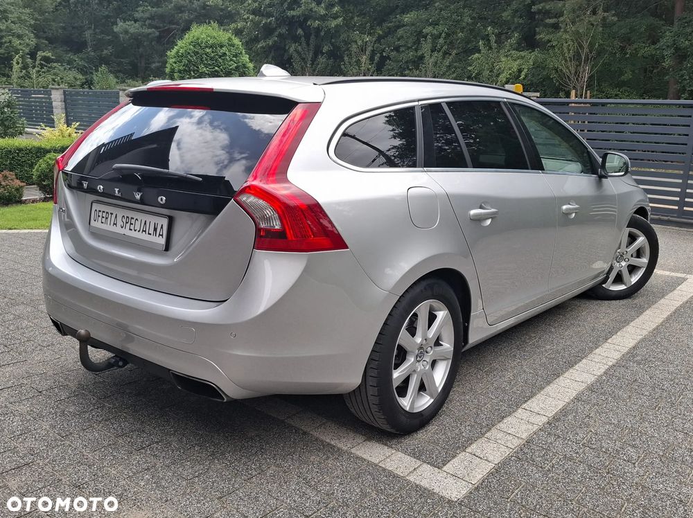 Volvo V60 T5 Drive-E Dynamic Edition (Momentum) - 7