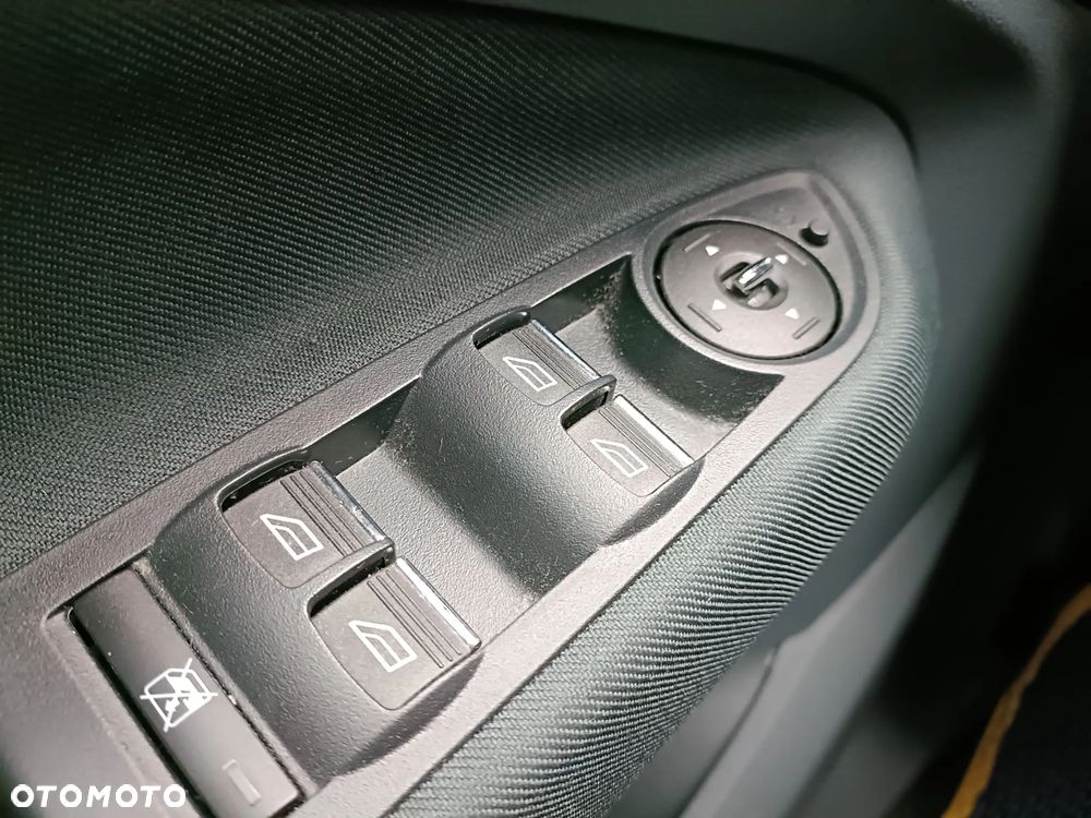 Ford C-MAX 1.6 Edition - 22