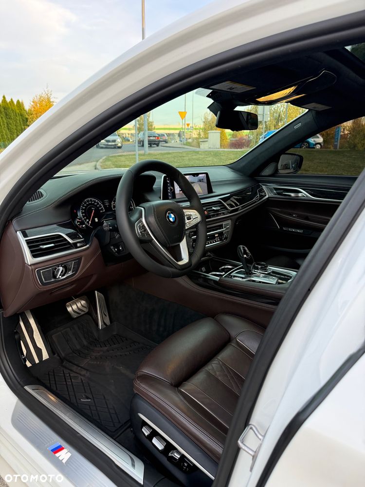 BMW Seria 7 750Li xDrive Edition Exclusive - 18