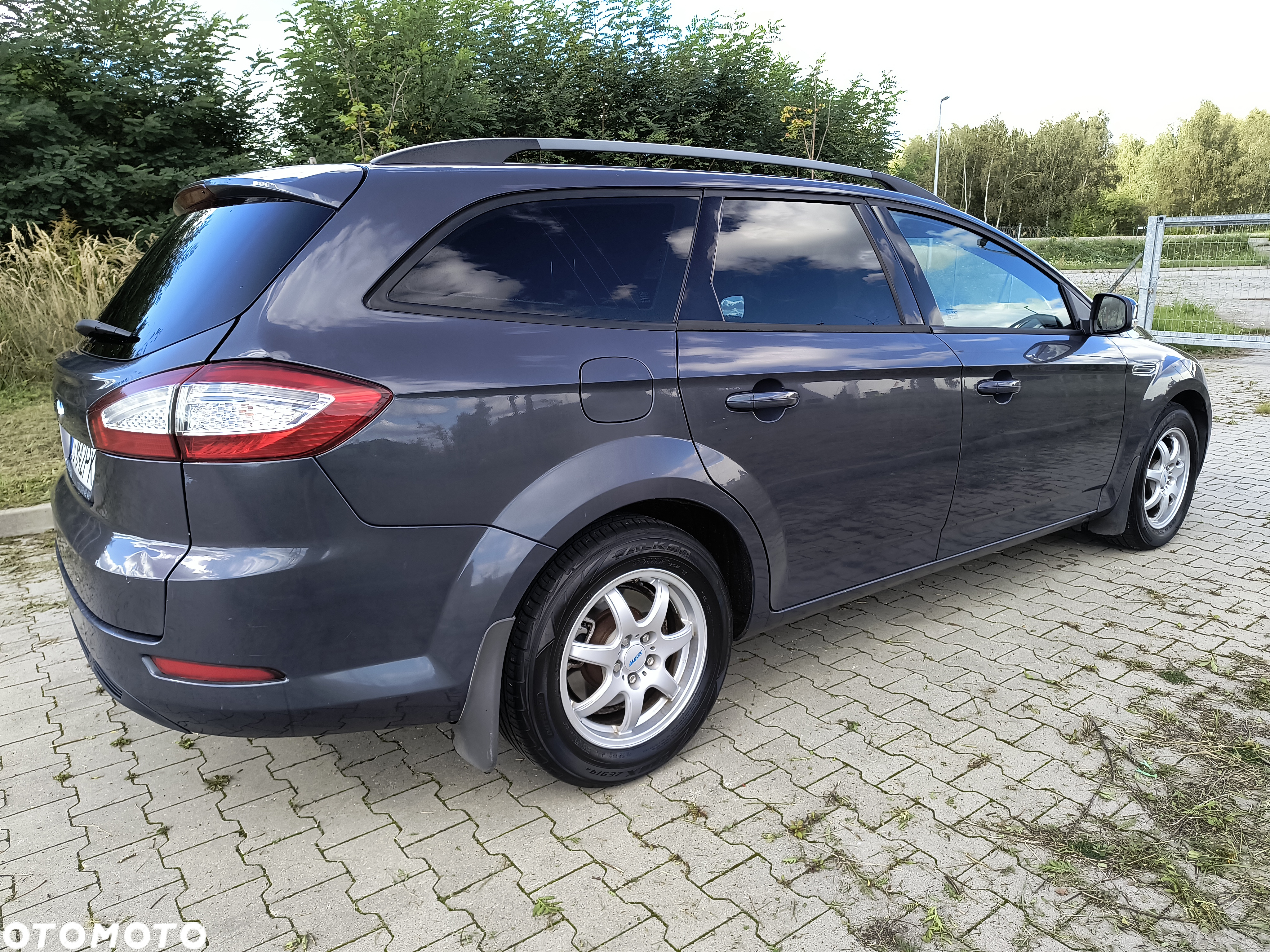 Ford Mondeo 2.0 TDCi Ghia - 4