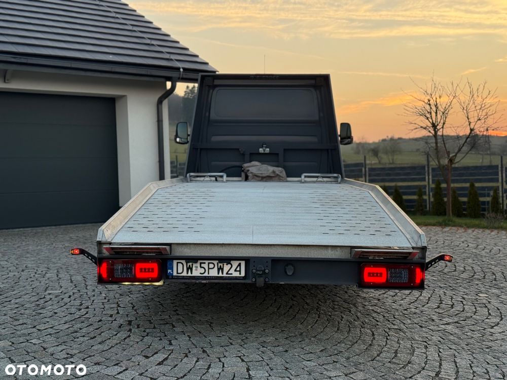 Mercedes-Benz SPRINTER - 10