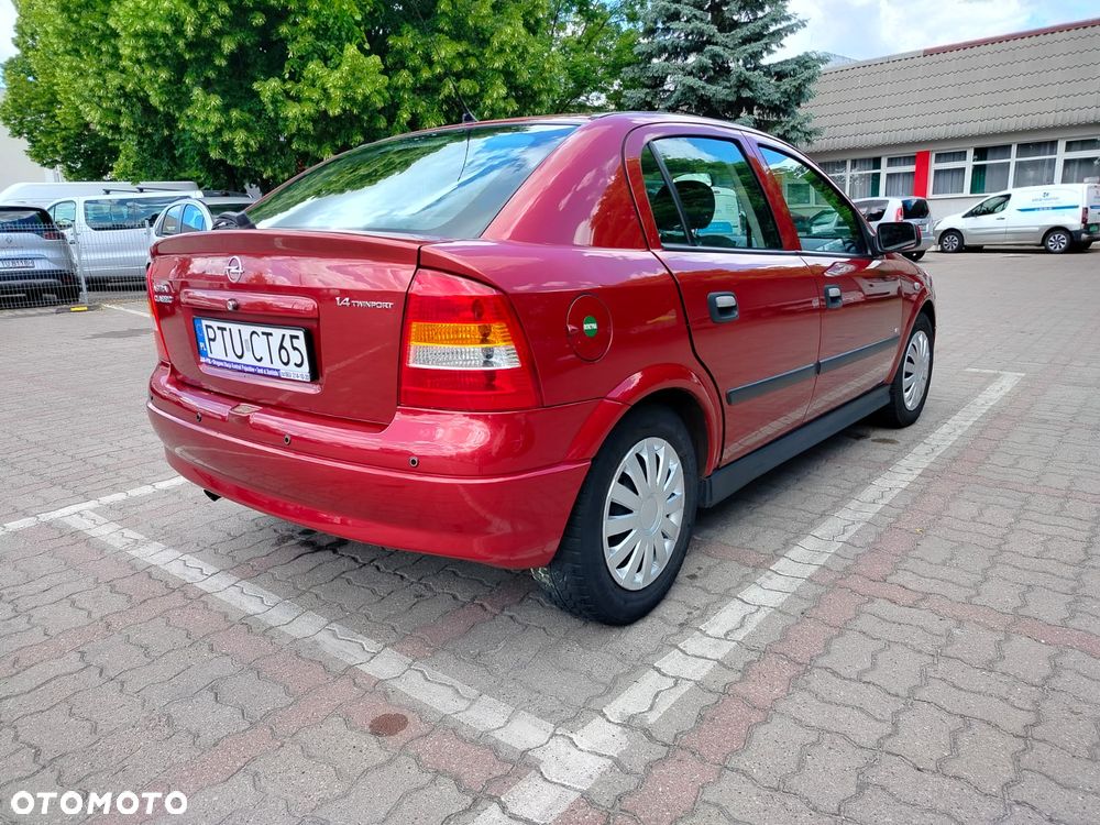 Opel Astra 1.4 - 5