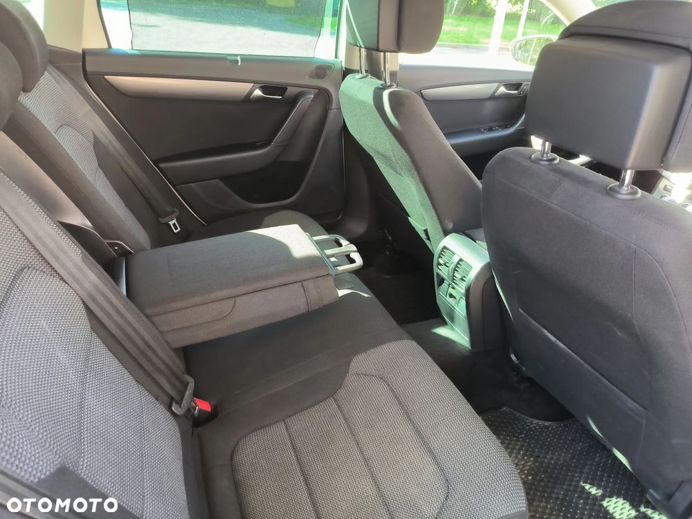 Volkswagen Passat 2.0 TSI Comfortline - 13