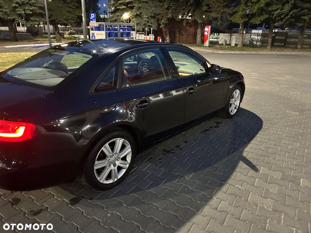 Audi A4 Limousine - 10