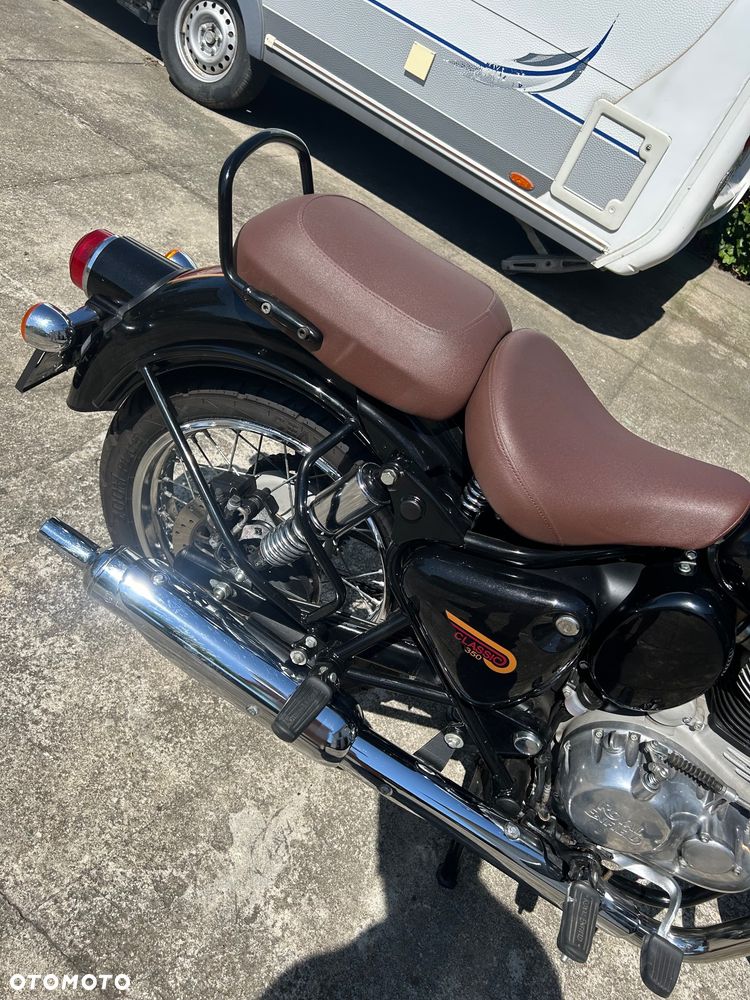 Royal Enfield Classic - 4