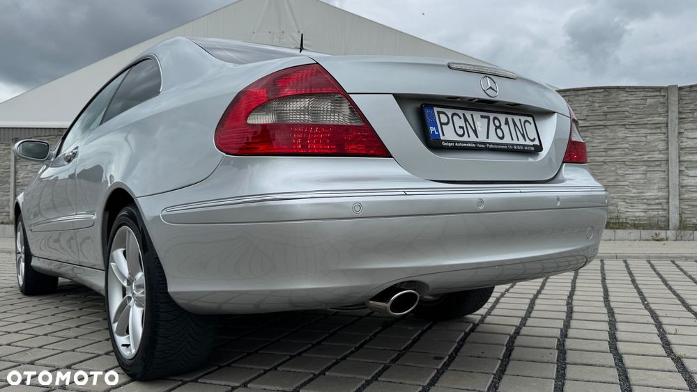 Mercedes-Benz CLK - 8