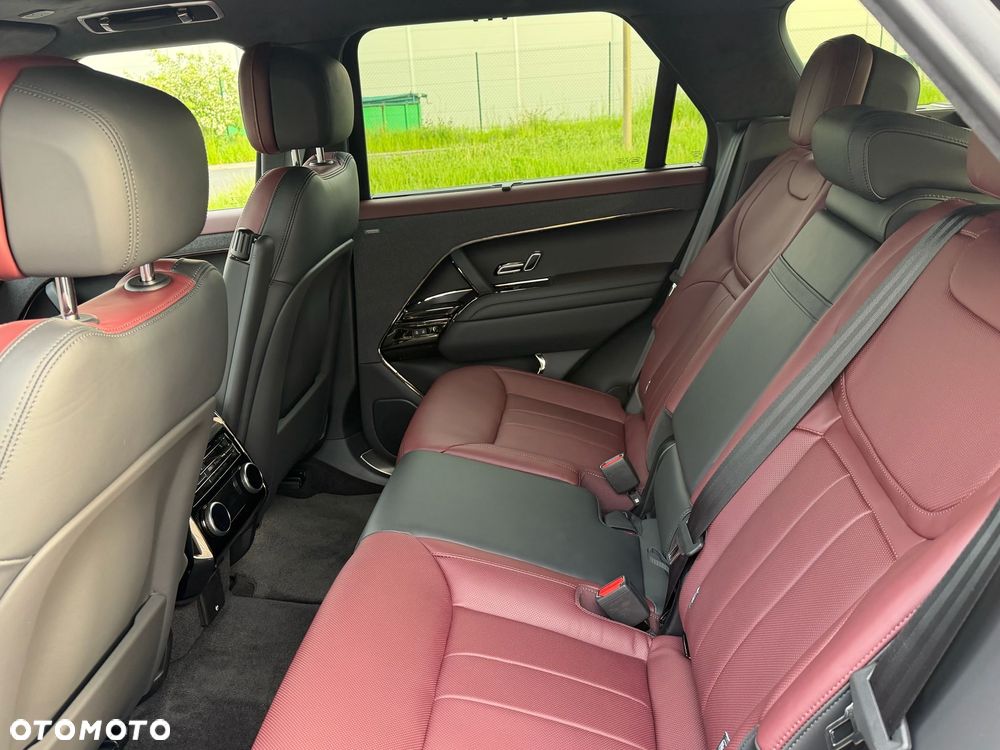 Land Rover Range Rover Sport - 17