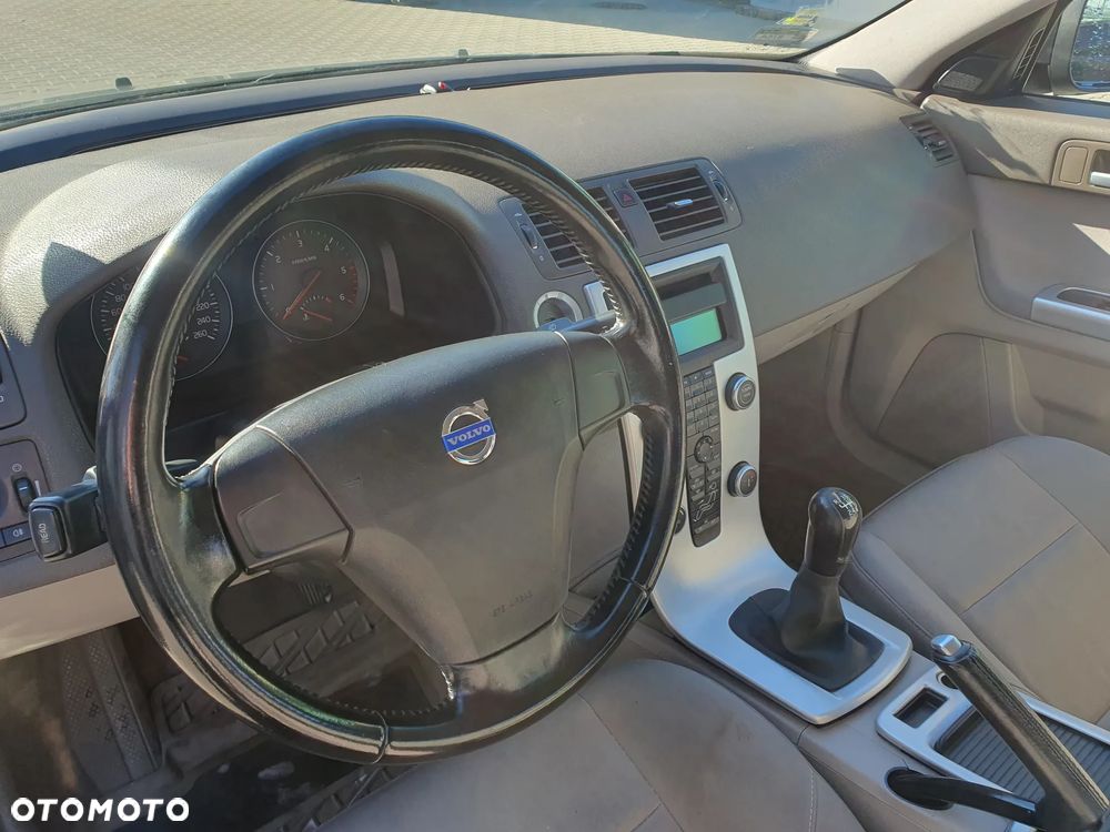 Volvo S40 2.0D Kinetic - 6