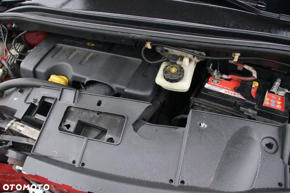 Auto na części - Renault Megane Scenic III 1.4 TCE 130 KM H4JA700 TENNJ 2011R Silnik Skrzynia Drzwi Klapa Zderzak Lampa Szyba Lusterko Klamka Deska Kokpit Sterownik Moduł Czujnik Licznik Wyświetlacz Kierownica Panel - 18